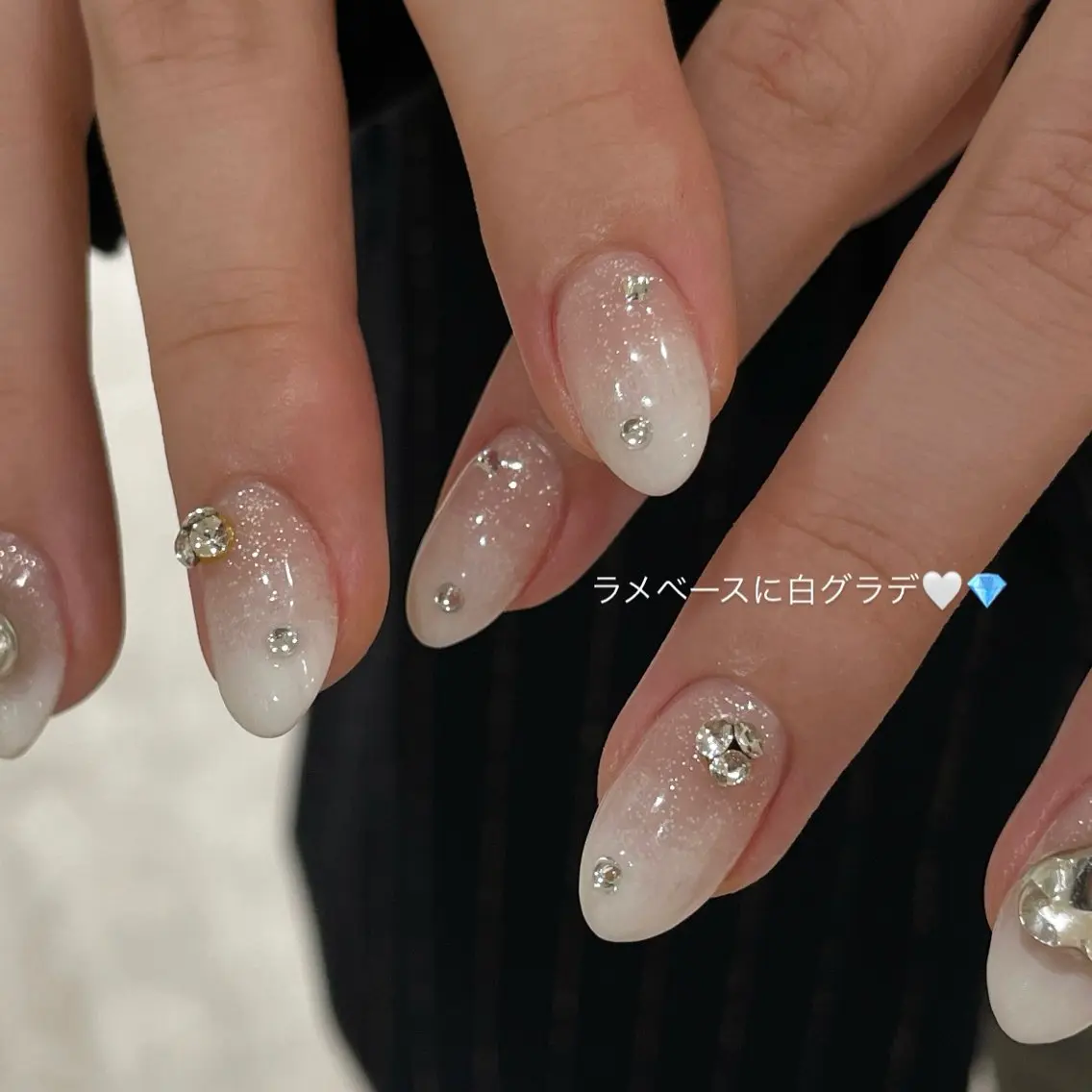 ネイル ホワイト ハンドネイル you (ユウ)のネイルデザイン