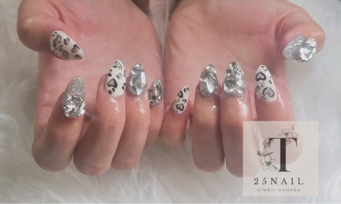 ネイル 25(ﾆｺﾈｲﾙ) NAILのネイルデザイン