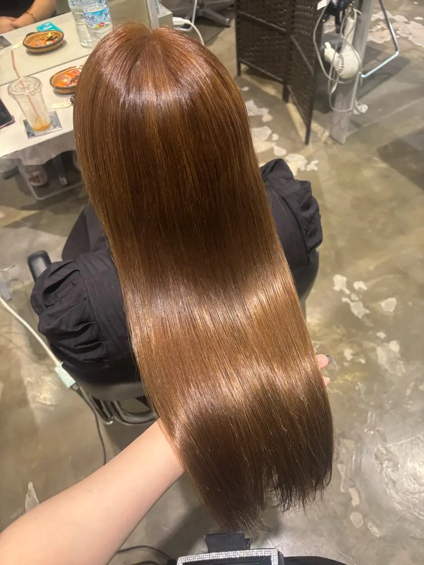 ツヤ感ワンカラー+超音波トリートメント✨💙の写真