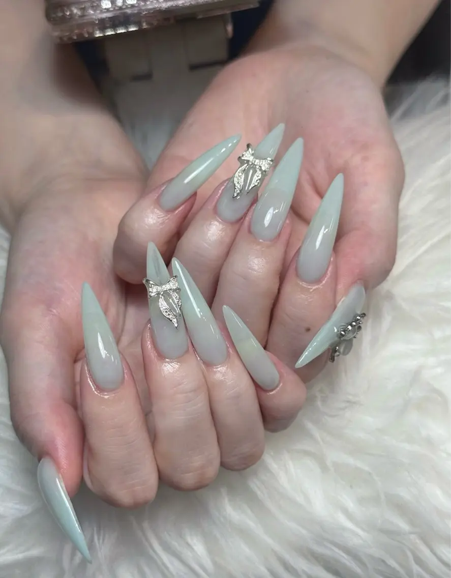 ネイル クリアネイル ドット フラッシュネイル フレンチネイル マグネットネイル ハンドネイル ハンドケア Aria Nail Beautyのネイルデザイン