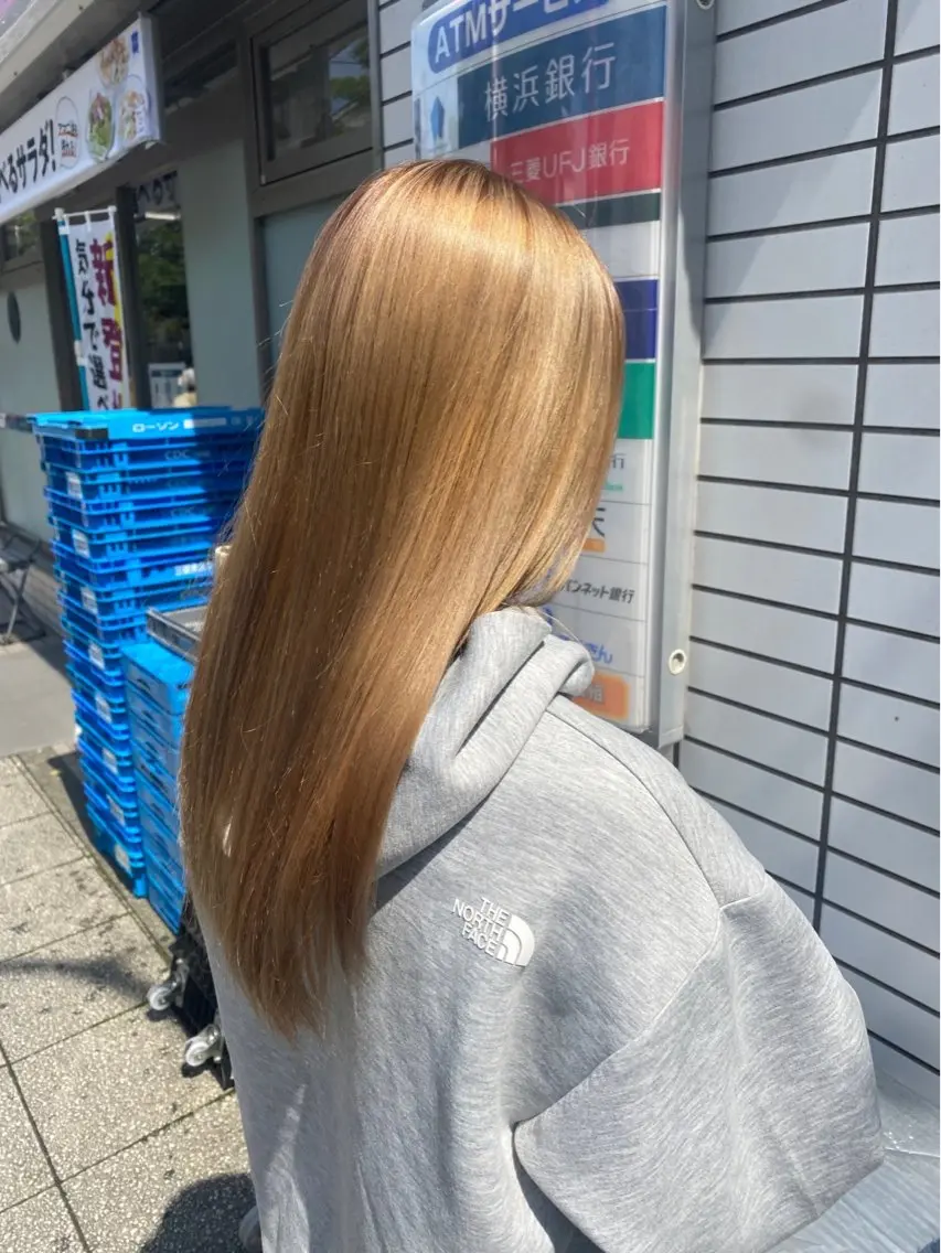 ロング カラー ベージュカラー ブリーチ ケアブリーチ トリートメント 横浜カットパーマ 特殊/ 平林侑馬のヘアスタイル