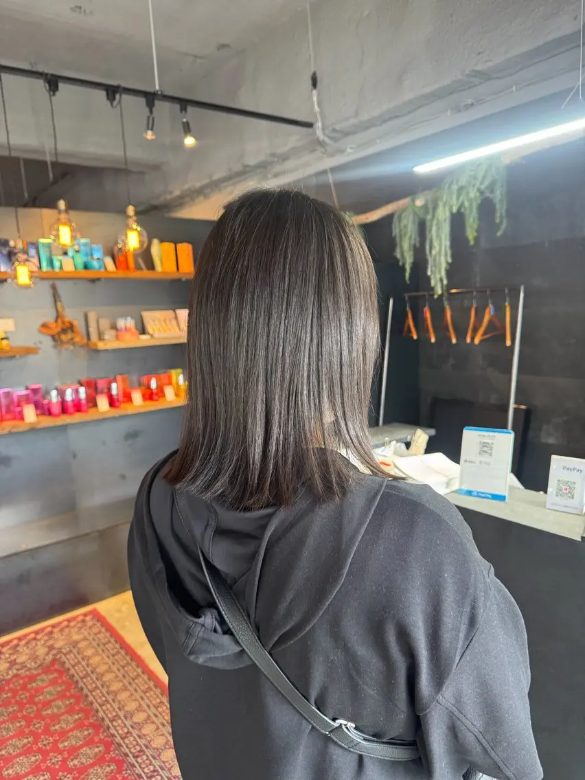 ミディアム ボブ 外ハネヘア 山本 絢音のヘアスタイル