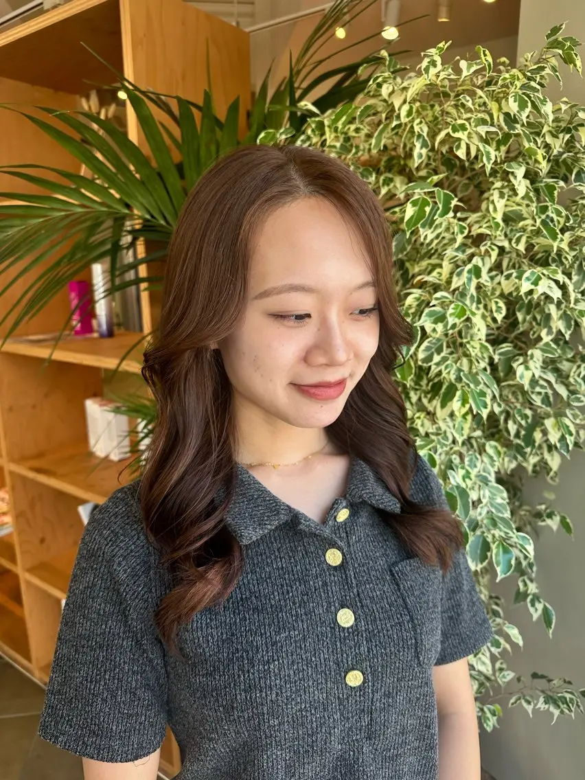 ロング カラー ブラウンカラー カット ヘアカラー ブリーチカラー/ わきたちえ🌻のヘアスタイル