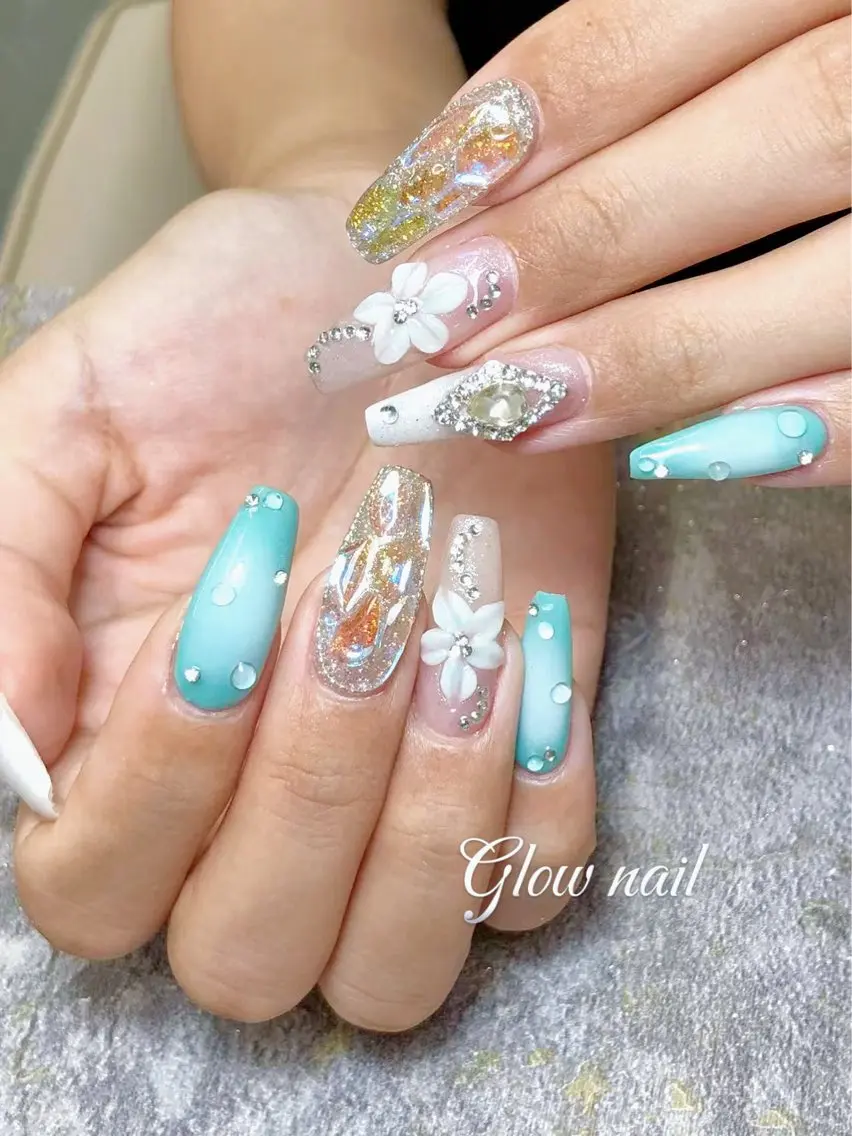 ネイル Glow Nail スカルプ専門店のネイルデザイン