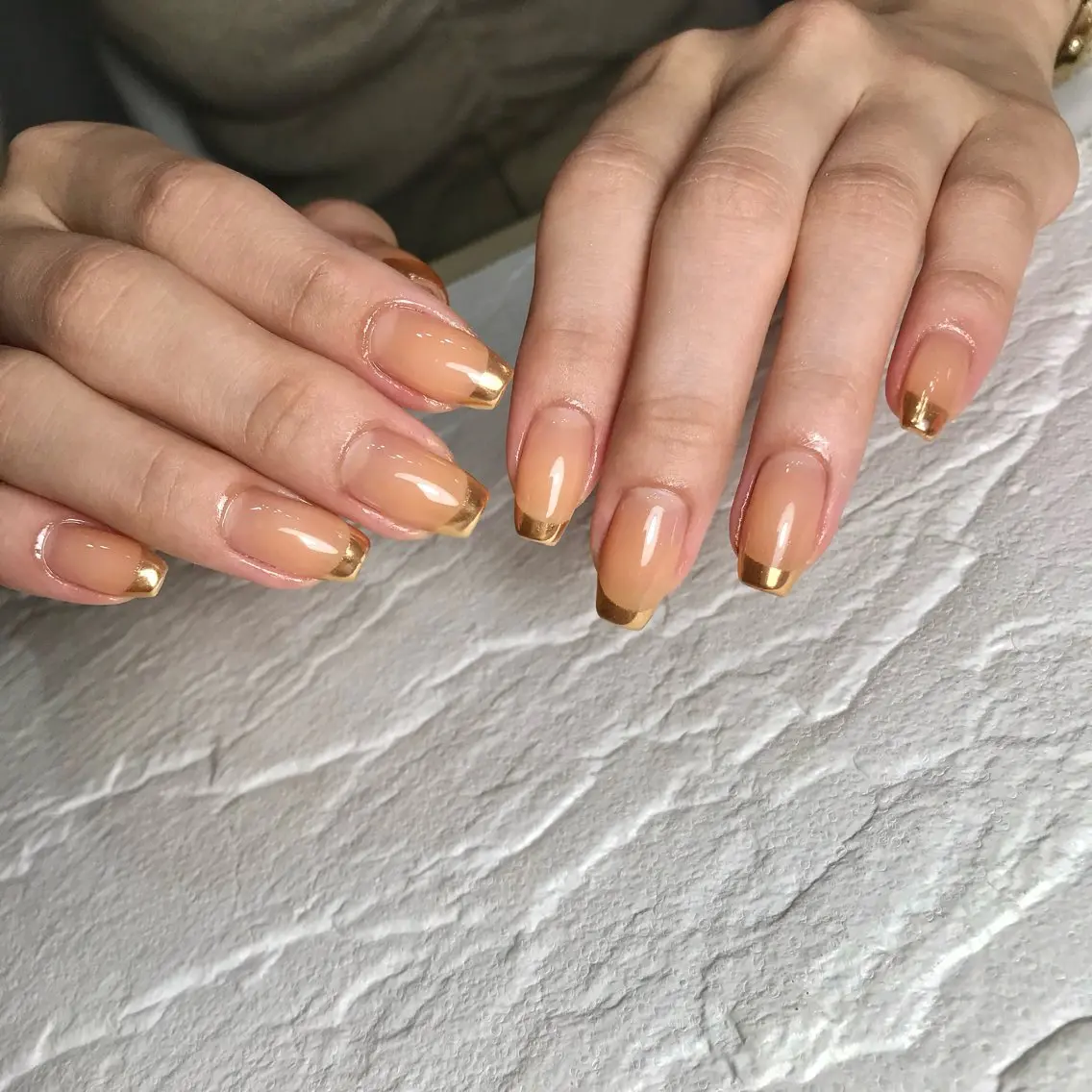 ネイル フレンチネイル ミラーネイル CHIKA .のネイルデザイン