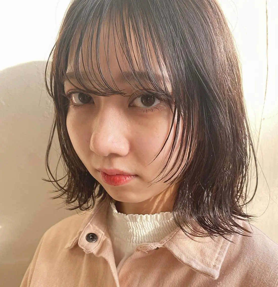 ミディアム カット ヘアカラー トリートメント 中岡 泉美のヘアスタイル
