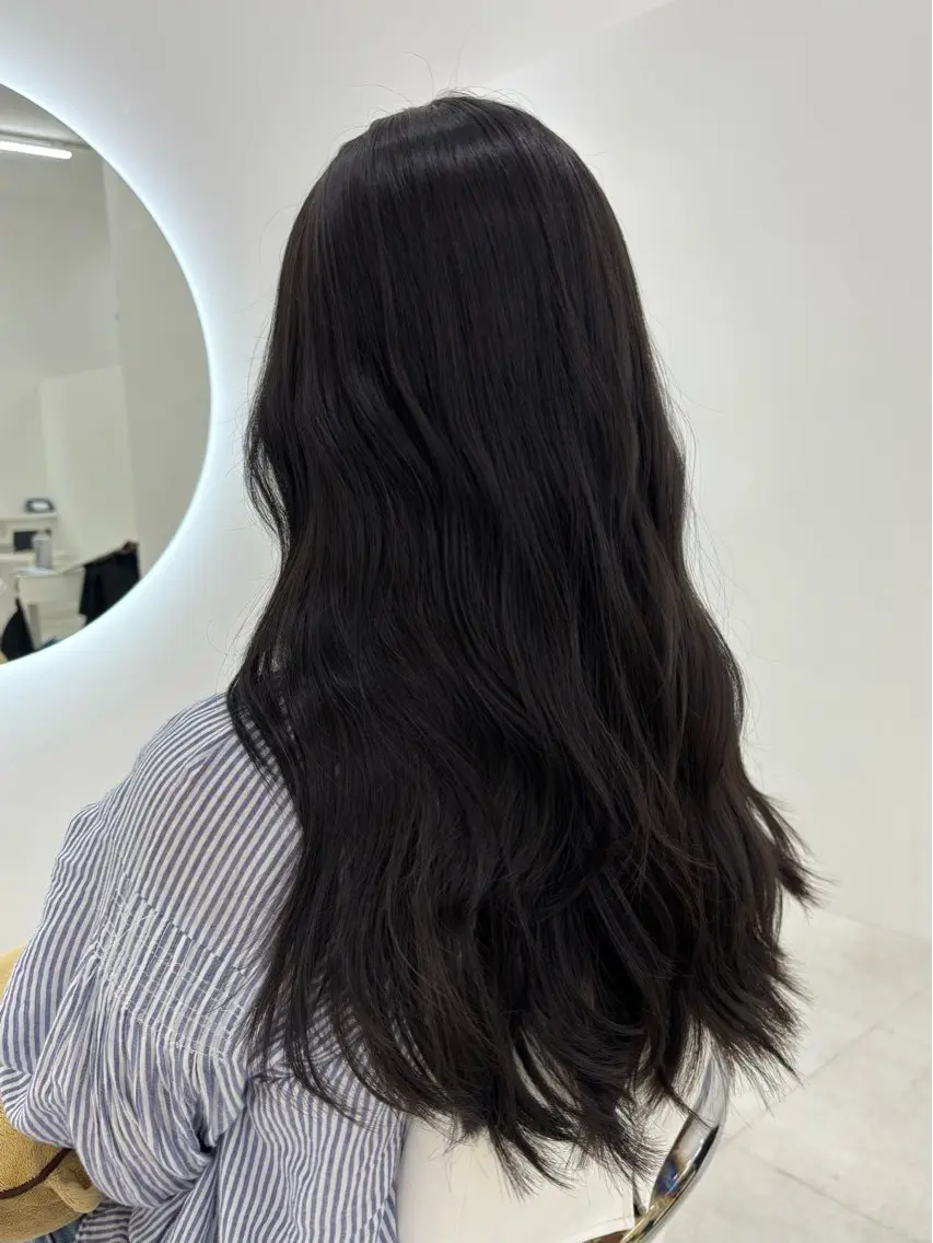 ロング カラー カット ヘアカラー トリートメント 【aini天王寺】 𝐚𝐢𝐫𝐢✂︎のヘアスタイル