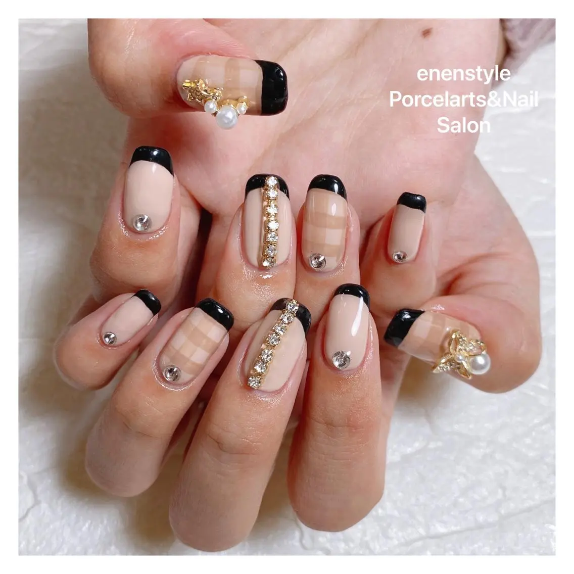 ミディアム ネイル 🐾enen style 🐾のネイルデザイン