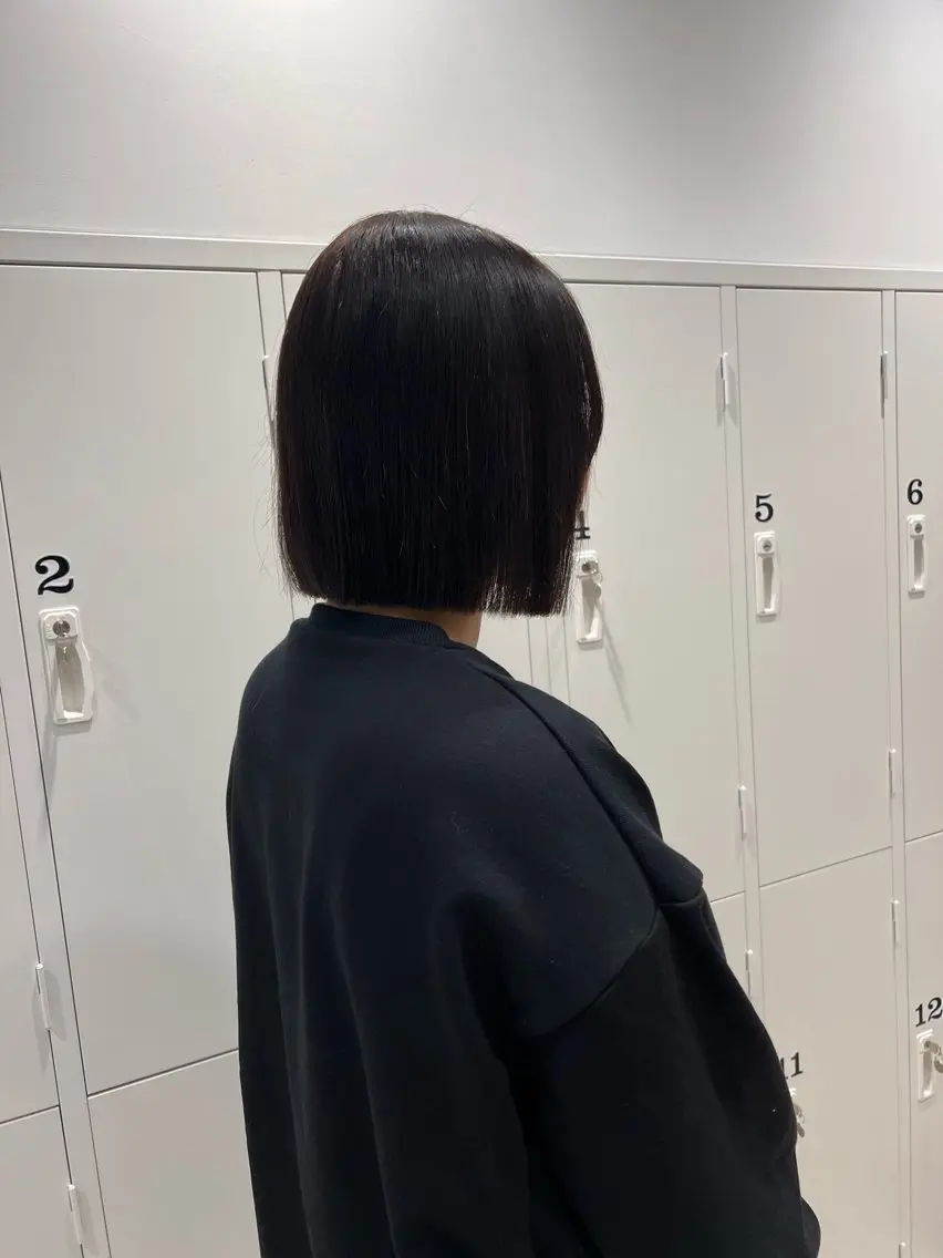 ショート 切りっぱなしボブ ボブ カット ヘアカラー トリートメント Eleanor 池袋 ミカのヘアスタイル