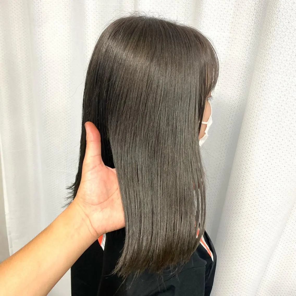 セミロング カラー ヘアアレンジ ブリーチ ダークグレー ダークグレージュ グレージュ 年間1500人担当 代表　南一路のヘアスタイル