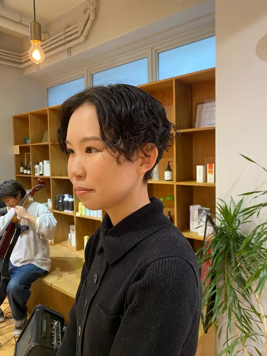 ショート ショートヘア カット パーマ 大人可愛い♡コテ巻き パーマ🌼杉田 萌恵のヘアスタイル
