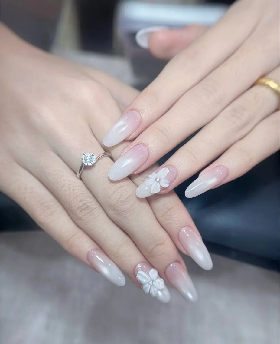 ネイル フレンチネイル ラメ(グリッター) ラメグラデーション マグネットネイル 持ち込み Unicorn Nail原宿表参道のネイルデザイン