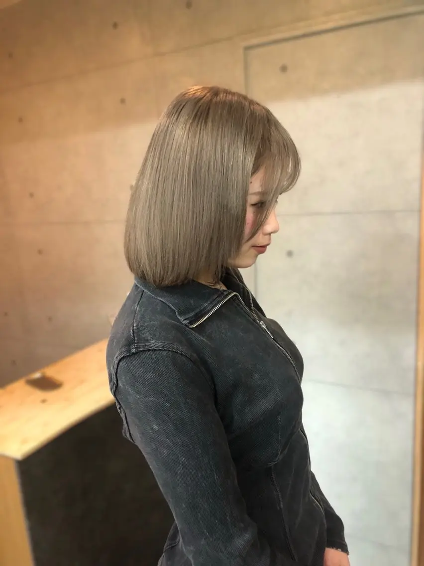 ミディアム ))カラー特化(( 渡邉 怜のヘアスタイル