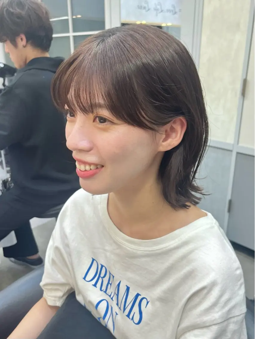 ショート カラー パーマ ヘアアレンジ ブリーチ ケアブリーチ 透明感カラー ダブルカラー ハイライトカラー ボブ｜韓国｜美髪矯正 ｜amika🌙のヘアスタイル