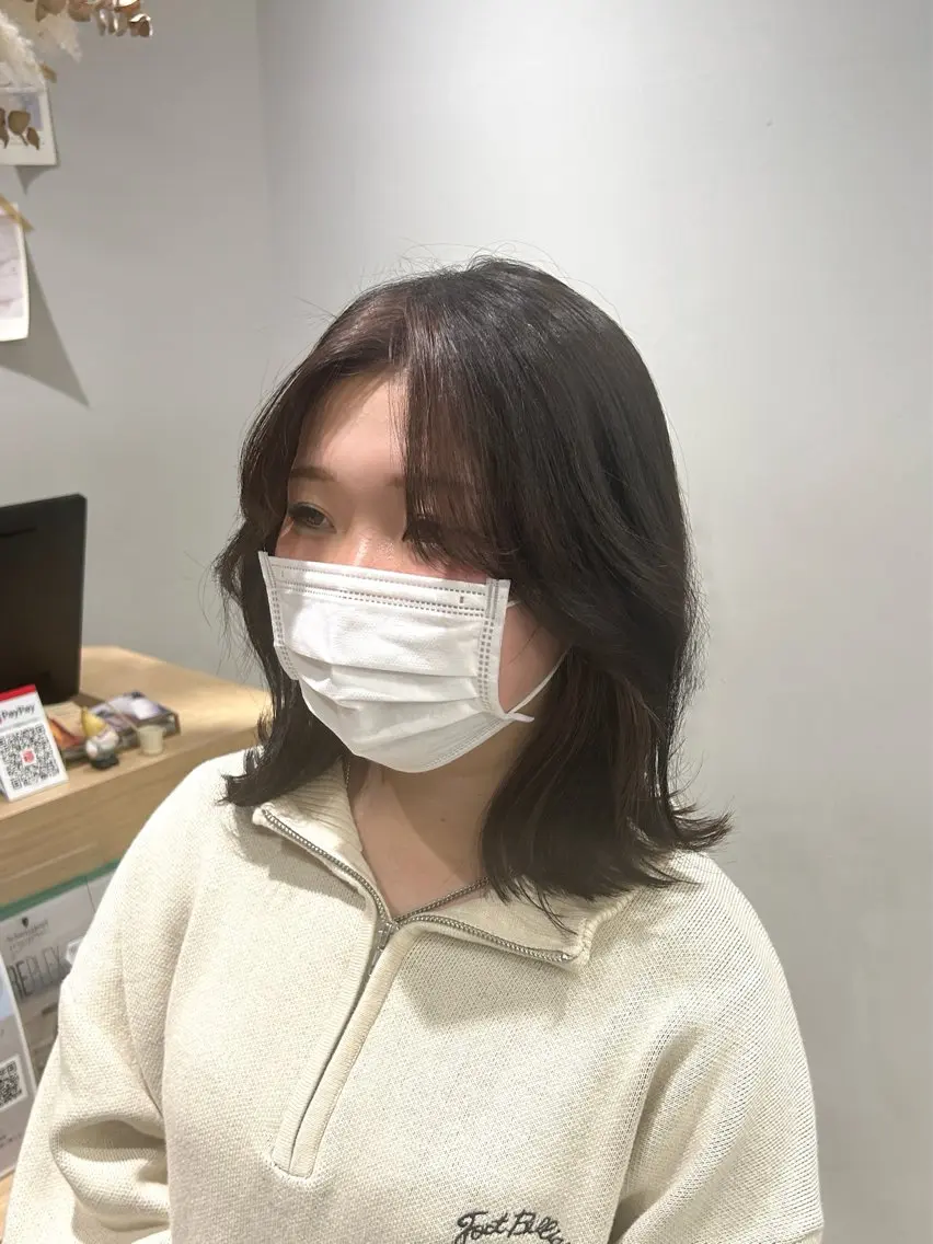 ミディアム カラー くびれヘア 韓国風ヘア 韓国ヘア×レイヤー カット/上田丈也のヘアスタイル