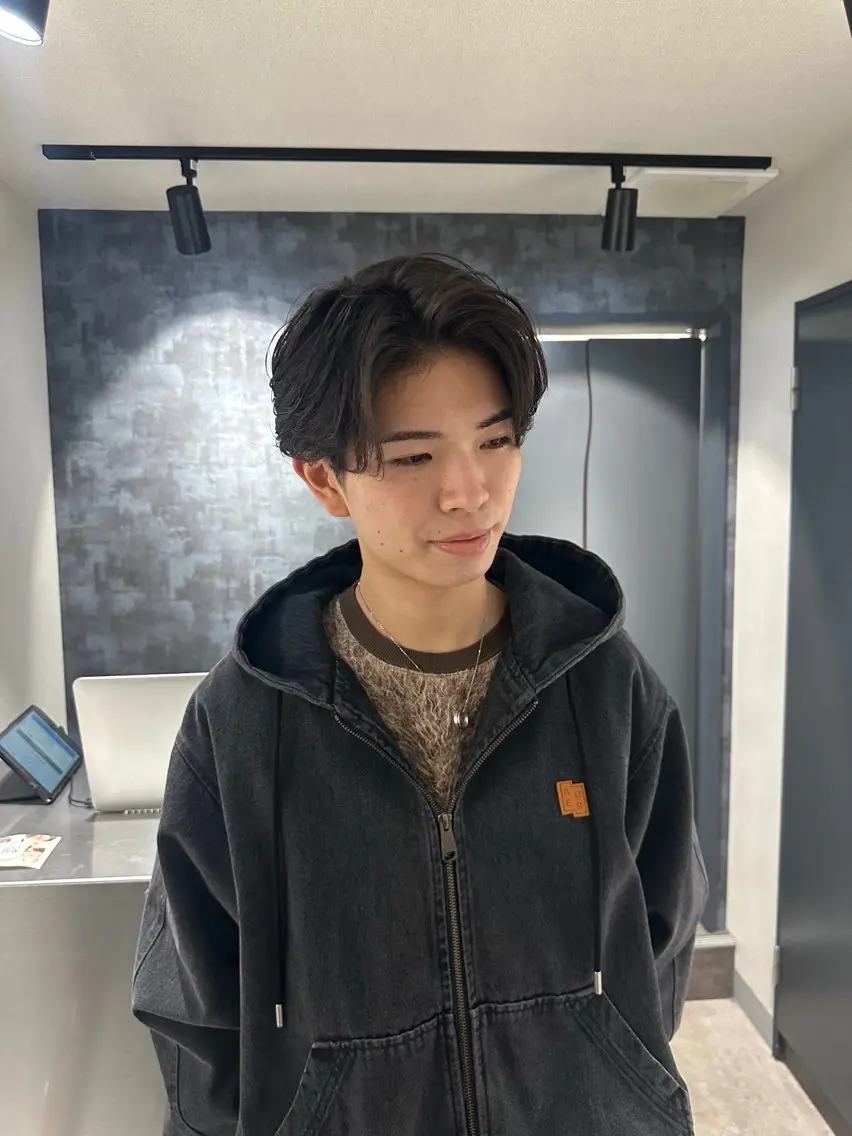 ミディアム パーマ メンズ センターパート カット パーマ 💈原宿指名No.1 センターパート💈のヘアスタイル