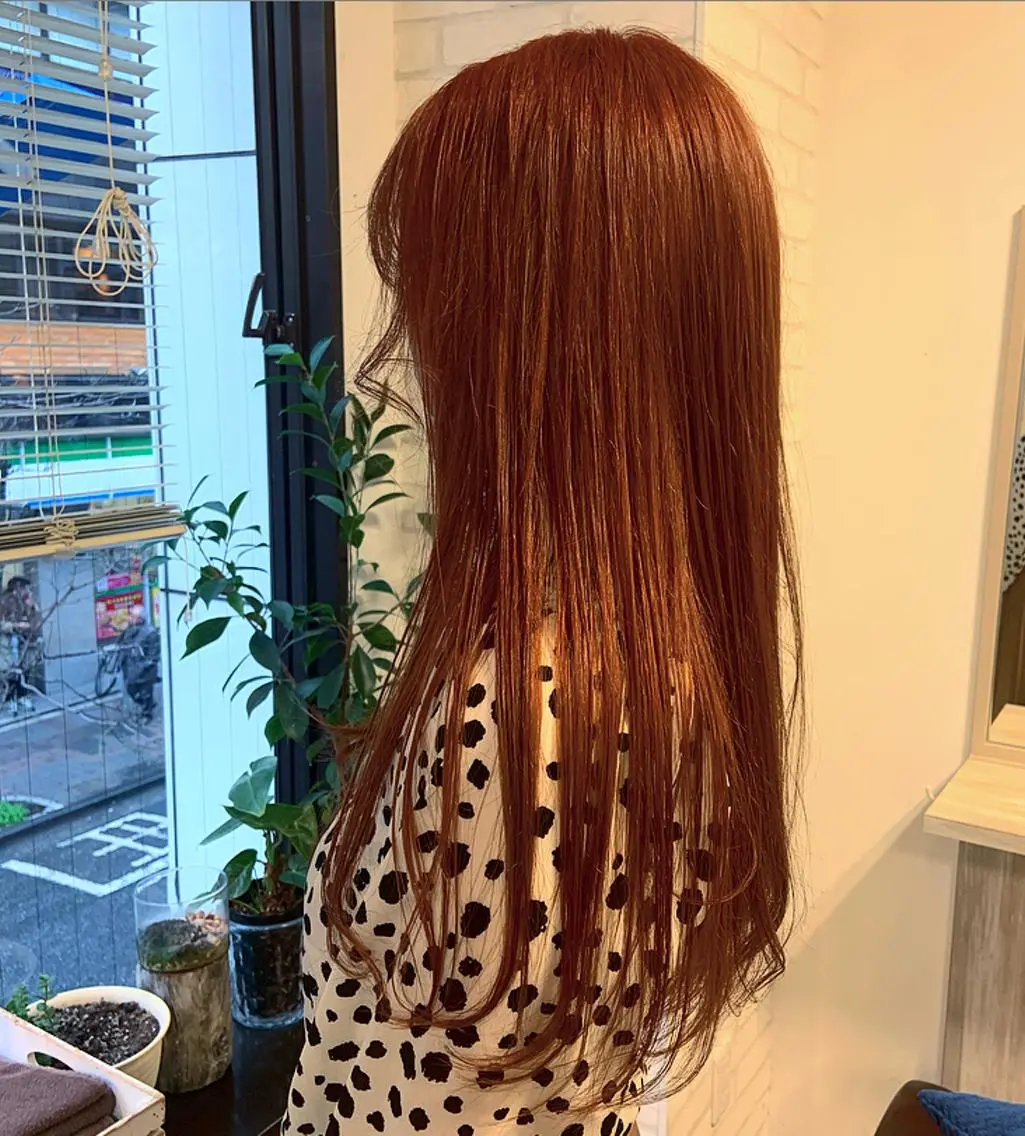 ロング カラー オレンジ カット ヘアカラー 韓国✖️網紅🖤 パーマYURIYAのヘアスタイル