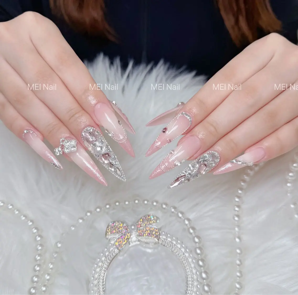 ネイル フレンチネイル キラキラネイル 韓国ネイル シンプルネイル ワンホンネイル ハンドネイル MEI Nailのネイルデザイン