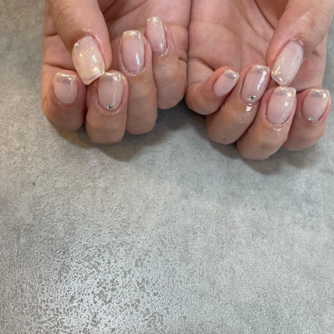 ネイル オーロラネイル フレンチネイル Nail Salon Gummi.のネイルデザイン
