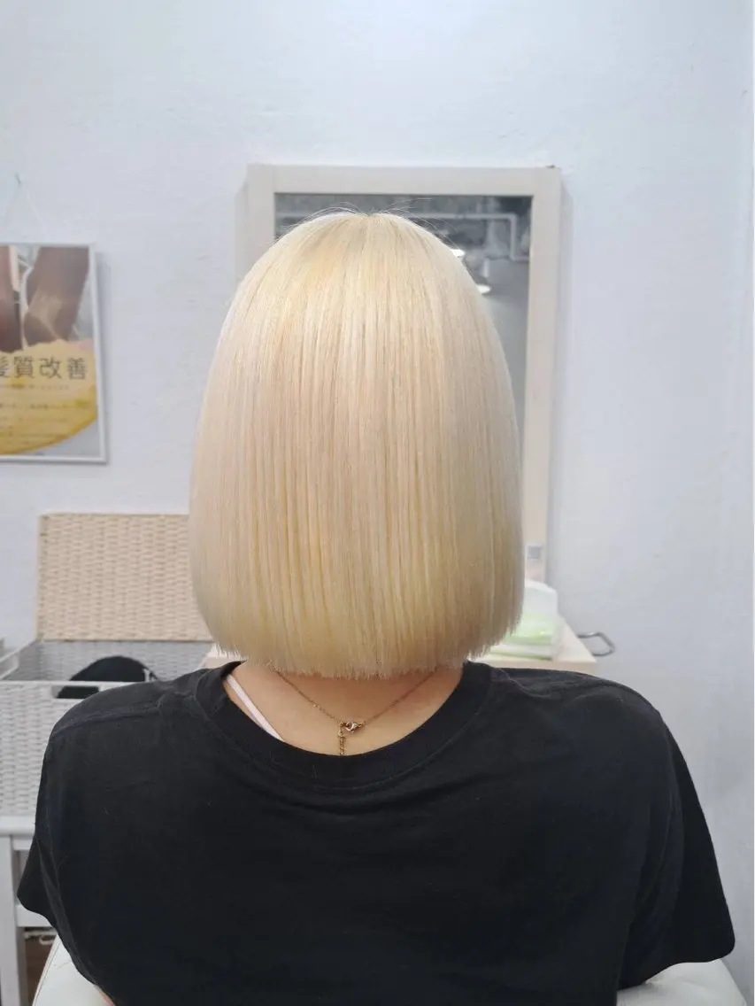 ショート カラー 抜きっぱなしブロンド ブロンド ボブ ヘアカラー トリートメント GLOSS 心斎橋 山上のヘアスタイル