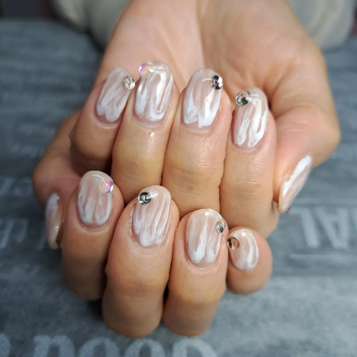 ネイル 持ち込み ニュアンスネイル ハンドネイル HAYASHI  Nのネイルデザイン