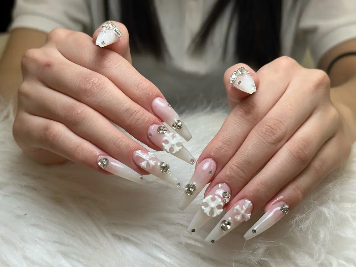 ネイル アートネイル 成人式 ジェルネイル ニュアンスネイル 夏ネイル ハンドネイル Nienail_ Luxeのネイルデザイン