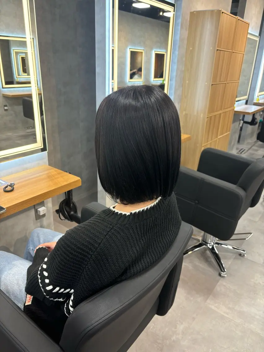 ロング カラー パーマ ヘアアレンジ カット ヘアカラー トリートメント 透明感ブリーチカラー 🌈TOMOHIROのヘアスタイル