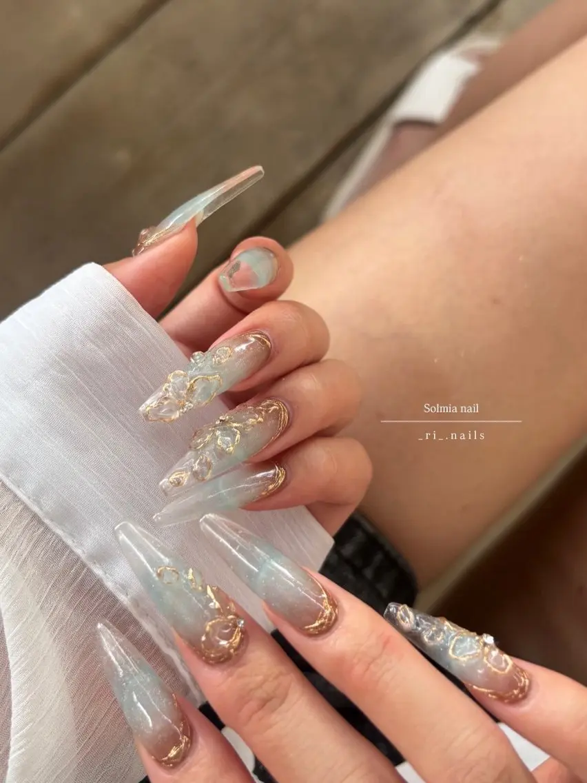 ネイル ハンドネイル . Linaのネイルデザイン