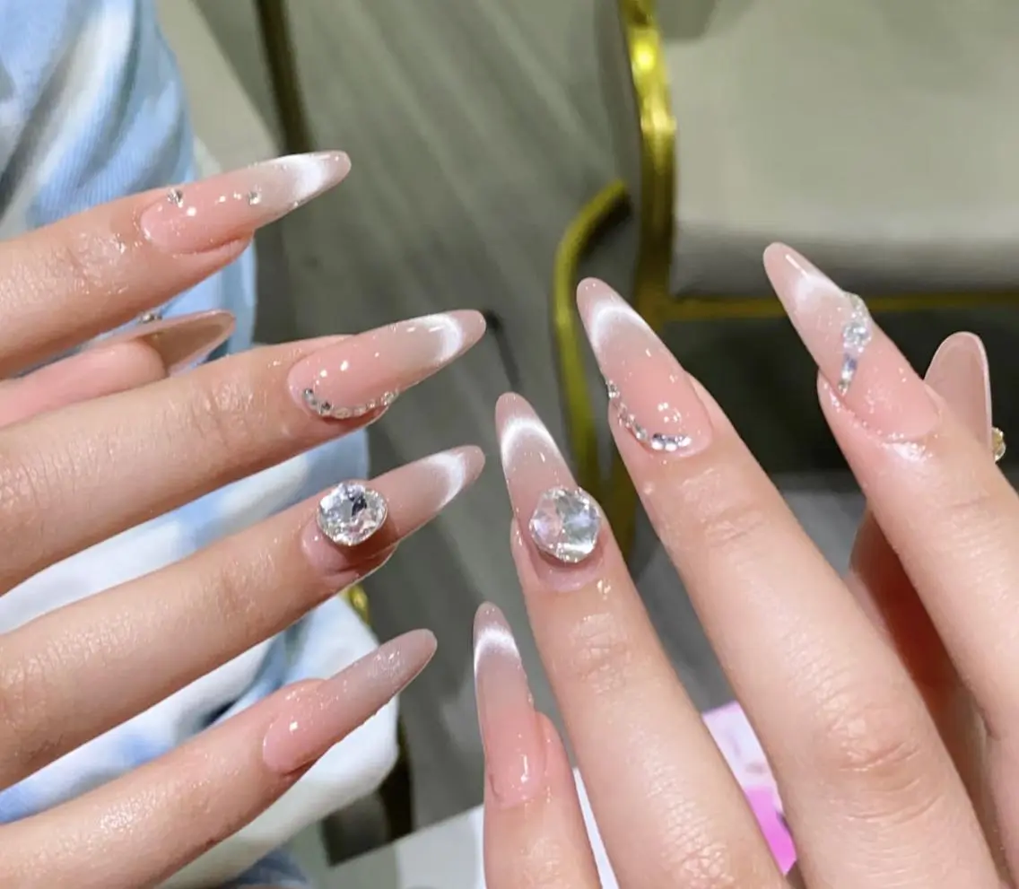 ネイル ハンドネイル 🎀 NaNa_nailのネイルデザイン