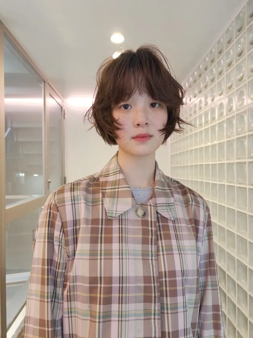 ショート カラー カット ヘアカラー FILMS 綾菜のヘアスタイル