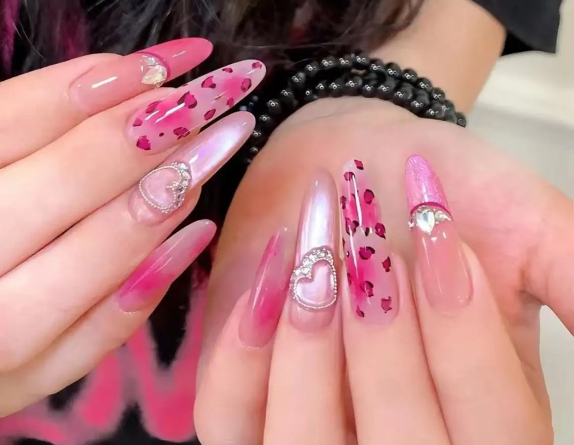 ネイル ハンドネイル エリ🫧 nail池袋東口のネイルデザイン