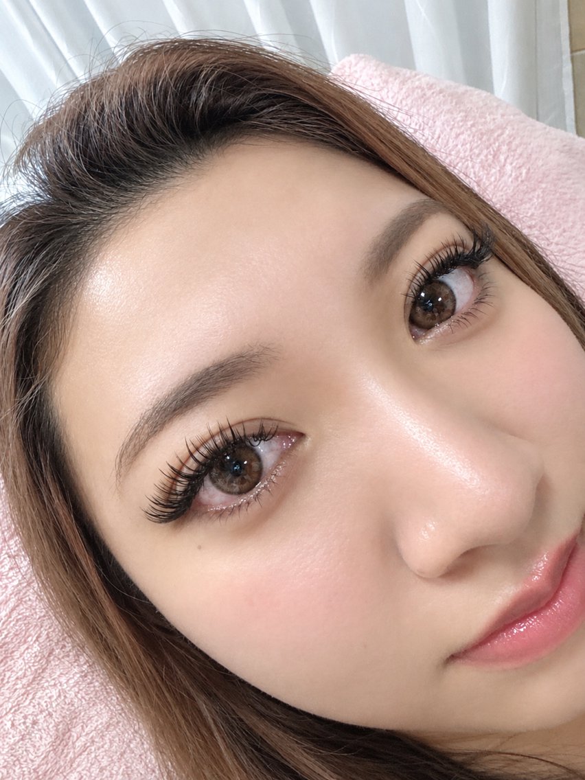マツエク・マツパ ボリュームラッシュ 伊藤名紬 マツエク専門のマツエク・マツパデザイン