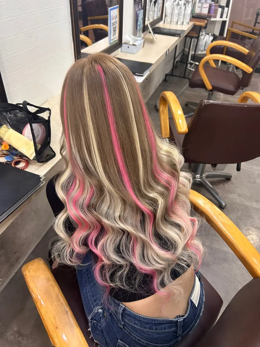 ロング カラー ヘアカラー エクステ 🌸U-topia 🌸伊藤穂乃花🌸のヘアスタイル