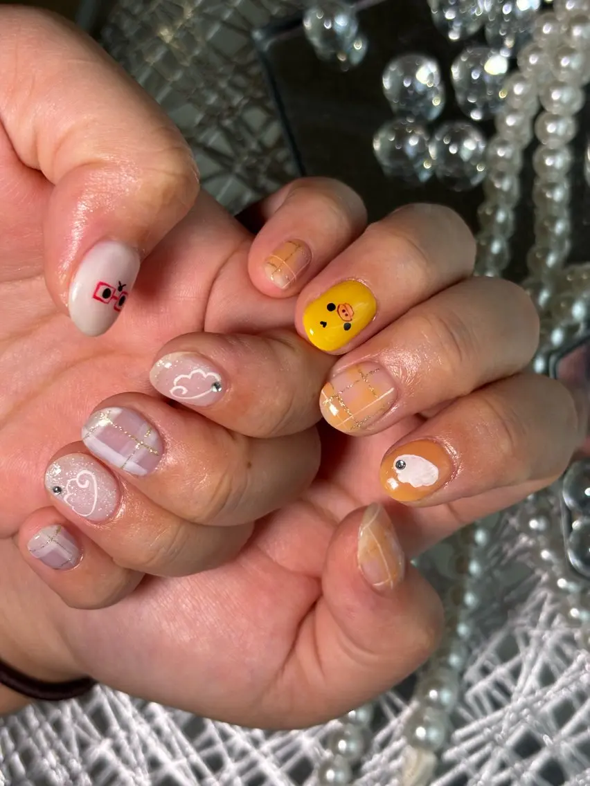 ネイル アートネイル ハンドネイル .8 HAREのネイルデザイン