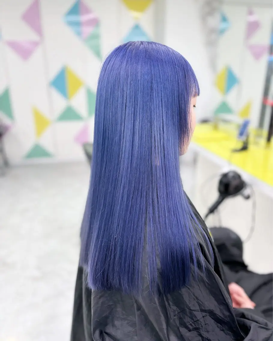 セミロング カラー ヘアカラー トリートメント ヘアセット 🩵色落ち可愛い 寒色カラー🩵のヘアスタイル