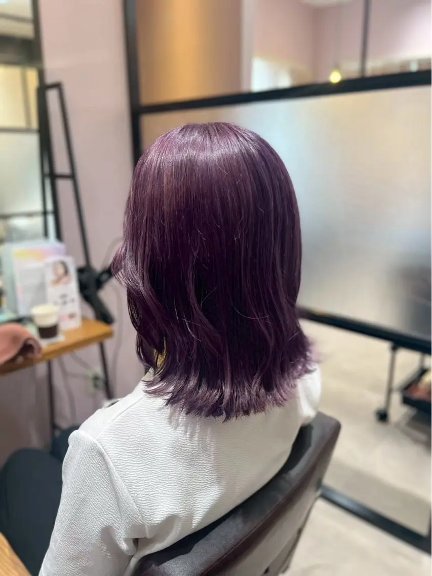 セミロング ヘアカラー ブリーチ・カットモデ ル募集中🫧高口小春のヘアスタイル
