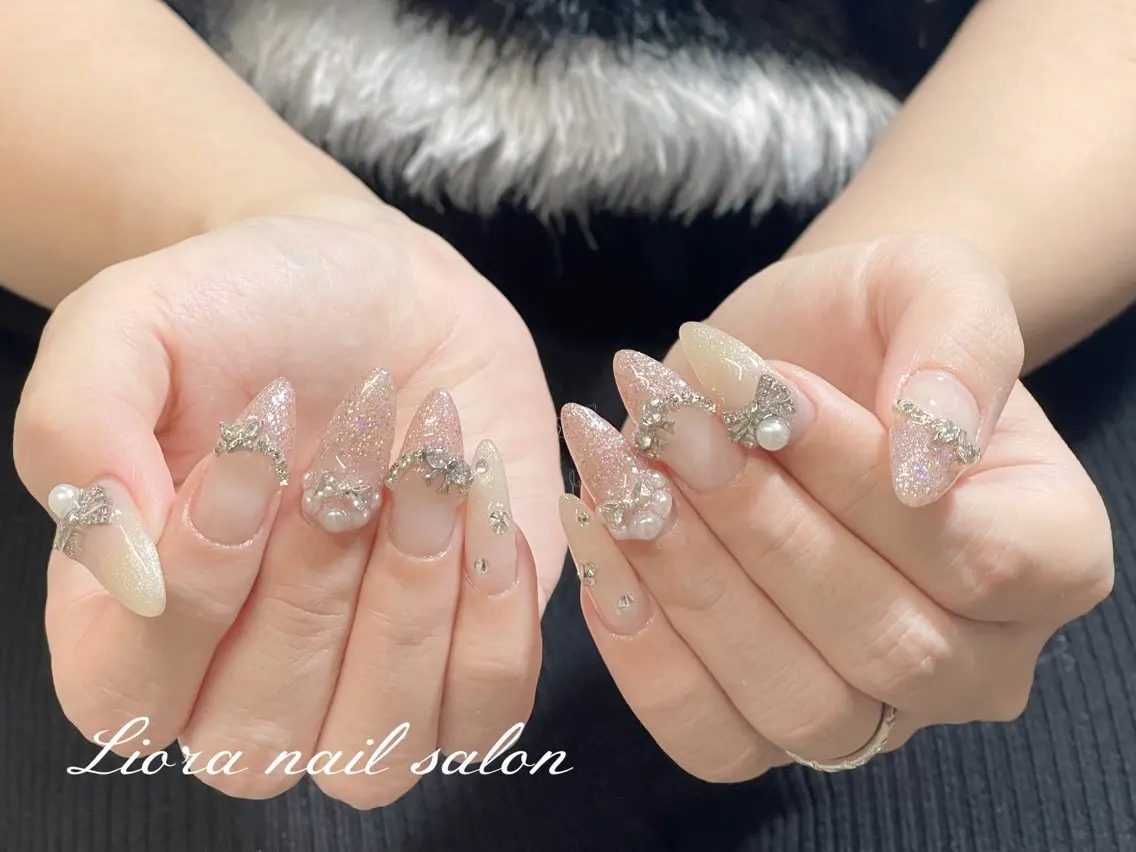 ネイル チークネイル フットネイル フレンチネイル ジェルネイル ガーリー ハンドネイル JUN Lioraネイルのネイルデザイン
