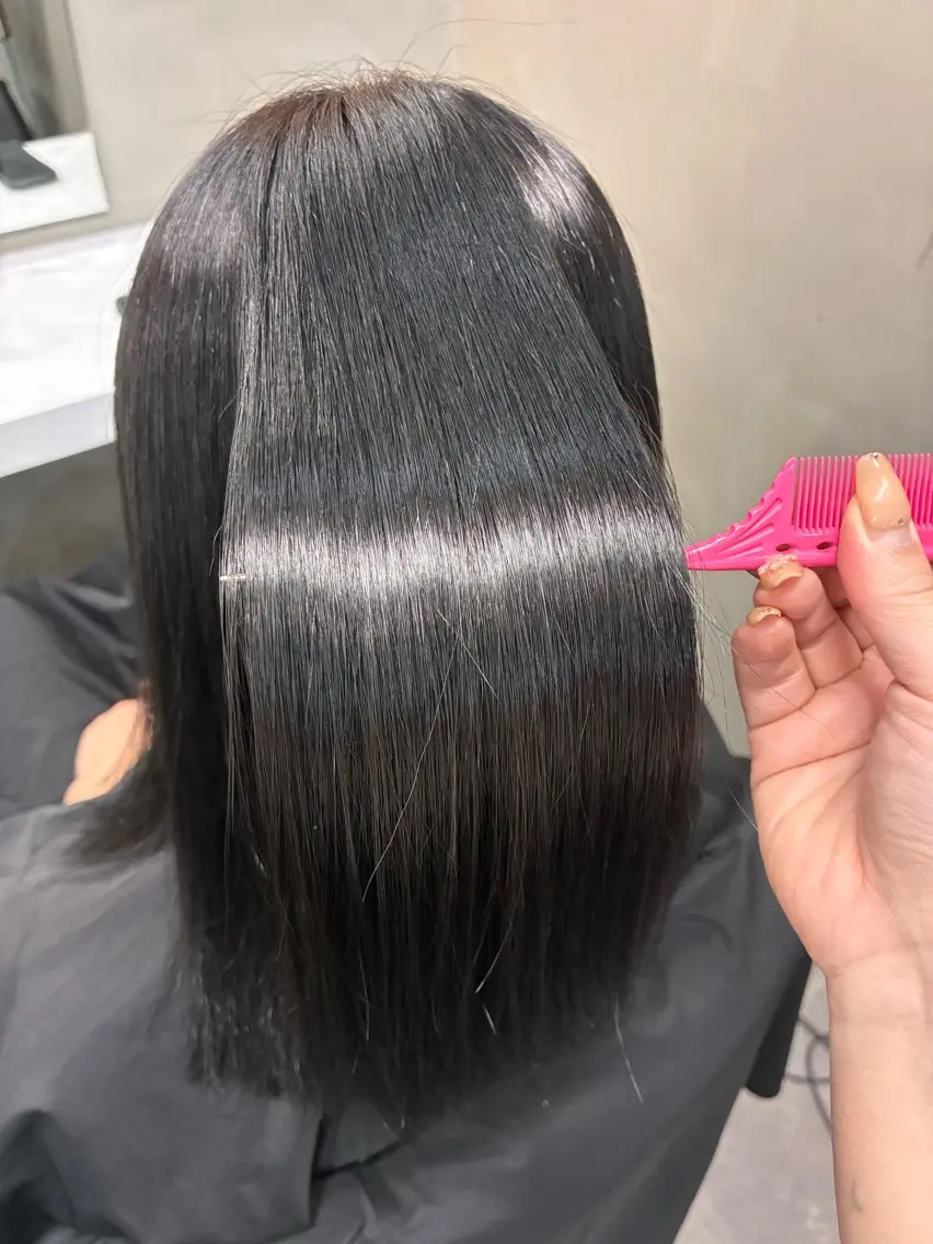 ミディアム 縮毛矯正 加田 萌美のヘアスタイル
