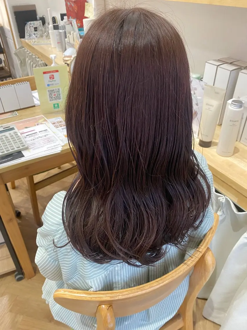 似合わせカット＋全体カラー＋Aujua4stepトリートメントファインバブル🫧💫ドリンクもご用意しております☕️の写真