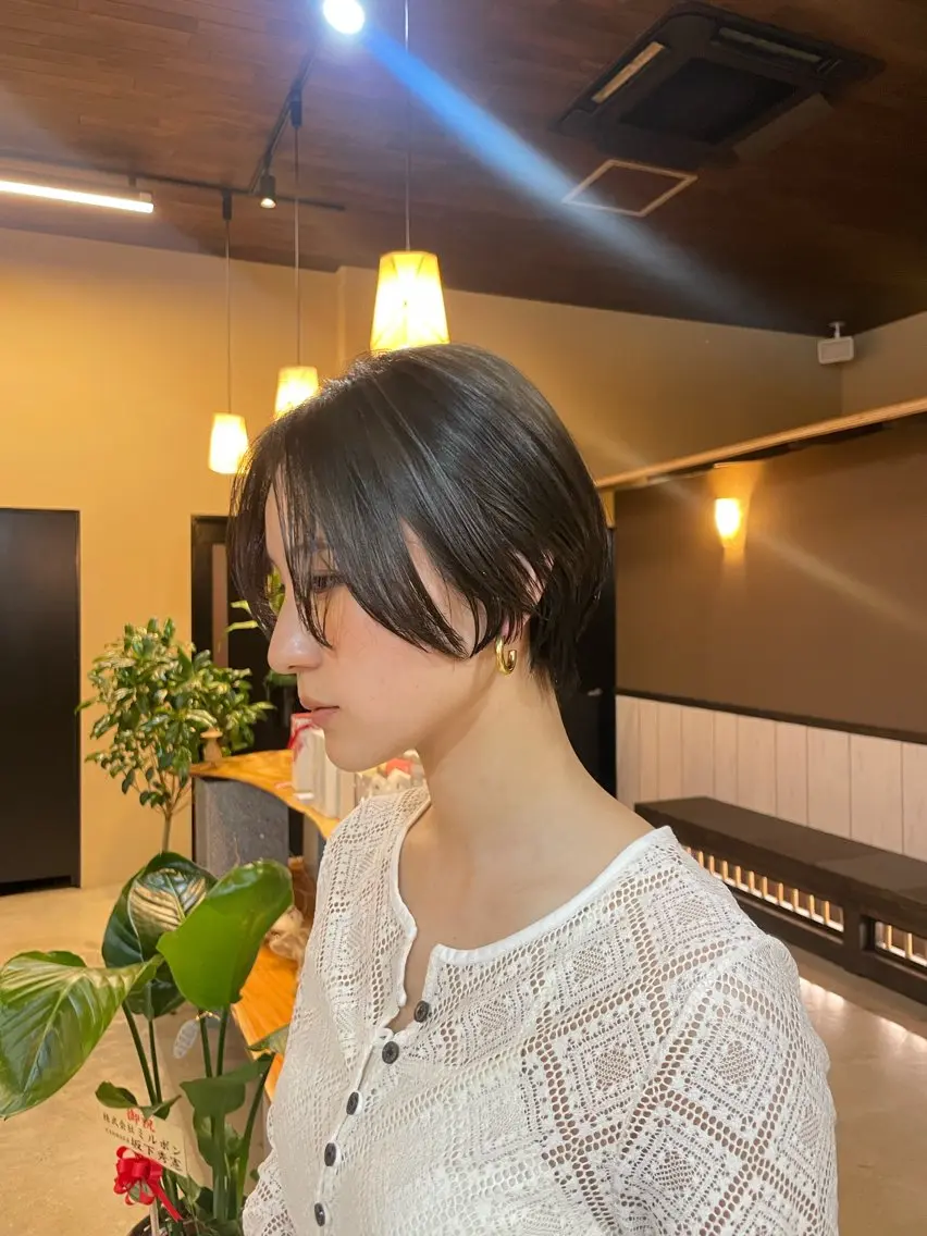 ショート 青木 紗耶のヘアスタイル