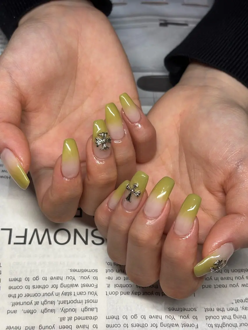 ネイル グラデーション 春ネイル ハンドネイル K. Yukoのネイルデザイン