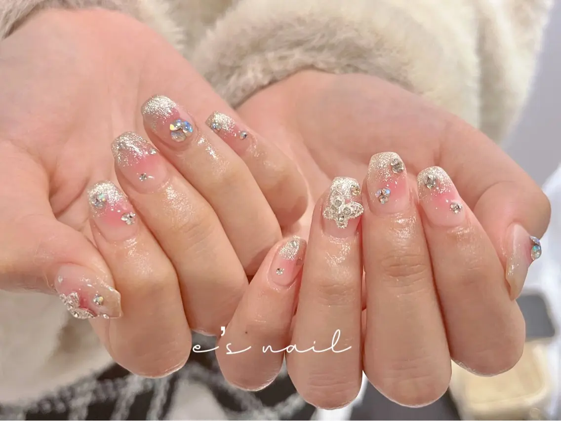 ネイル ハンドネイル ハンドケア e’s nail Lumièreのネイルデザイン