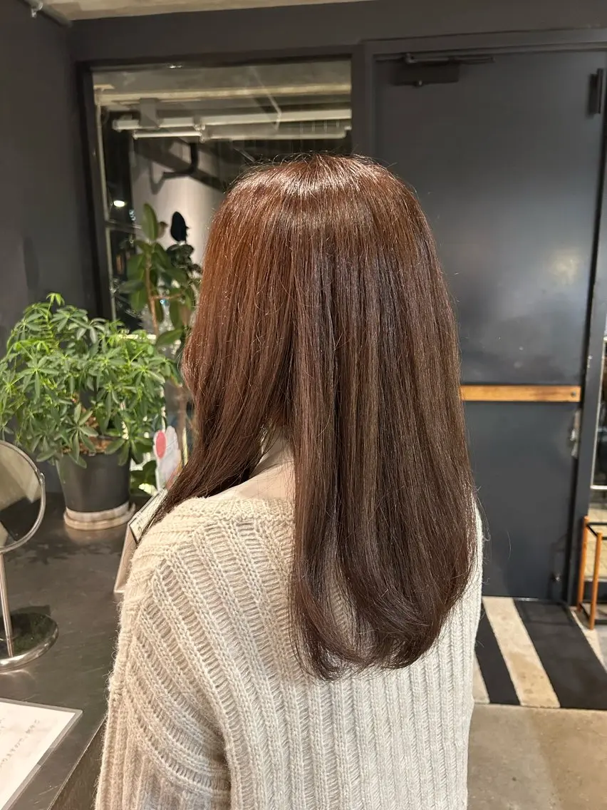 セミロング カラー レイヤーカット twig 山田 永嶋芽衣のヘアスタイル