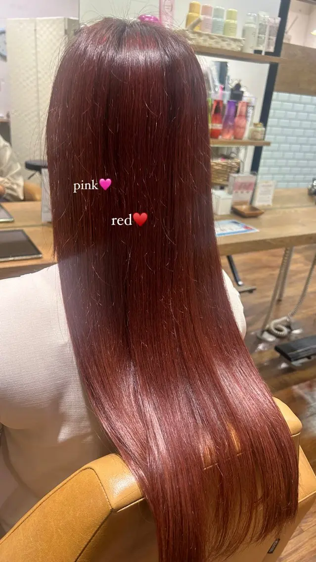 カラー ピンクカラー レッドカラー 🫧くちき りお🫧のヘアスタイル