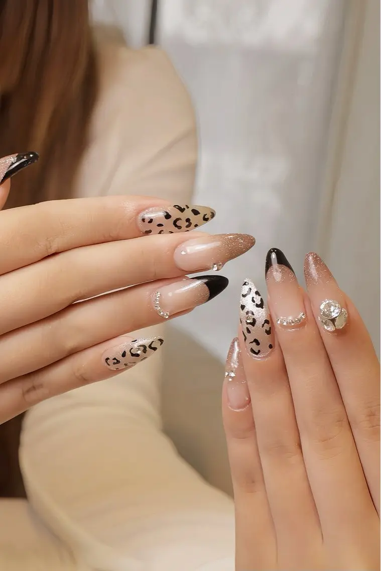 カラー ハンドネイル nail salon Lumeaのネイルデザイン