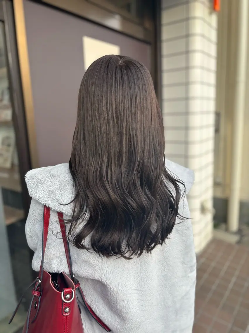 セミロング Kamiya Minamiのヘアスタイル
