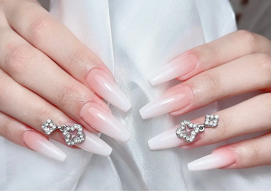 ネイル ハンドネイル 🎀M nails✨ ビューティーのネイルデザイン