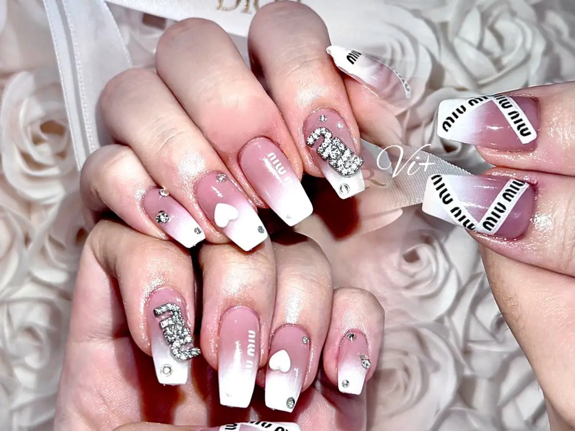 ネイル ハンドネイル ✨Nailsalon Vi+✨のネイルデザイン