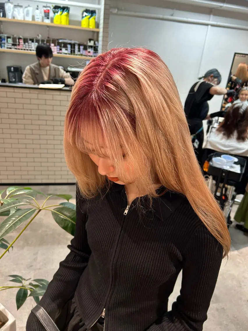 ミディアム カラー ヘアカラー トリートメント ウルフカット レイヤーカット上柿のヘアスタイル