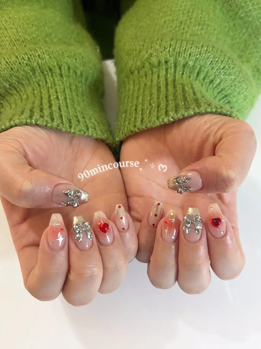 ネイル ハンドネイル ViViA momokaのネイルデザイン